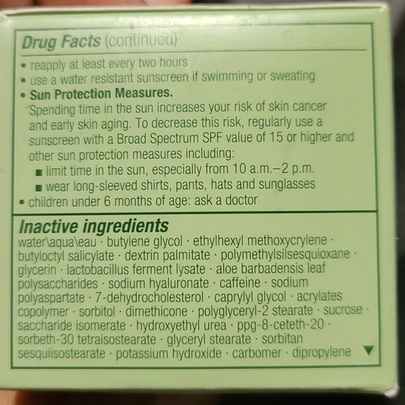 Clinique Moisture Surge™ Broad Spectrum SPF 28 Sheer Hydrator Moisturizer - Picture 8 of 8